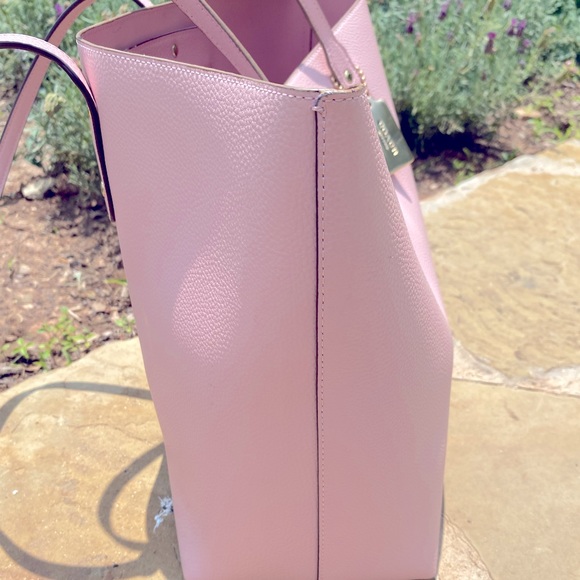 Baby Pink Coach Tote!💕 - Picture 3 of 10